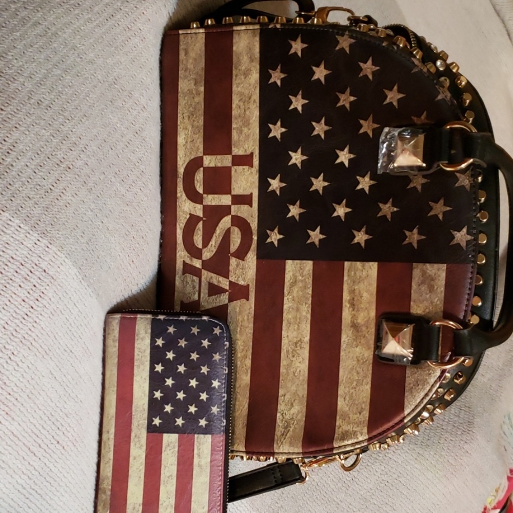 Brand new without tags very nice flag purse i